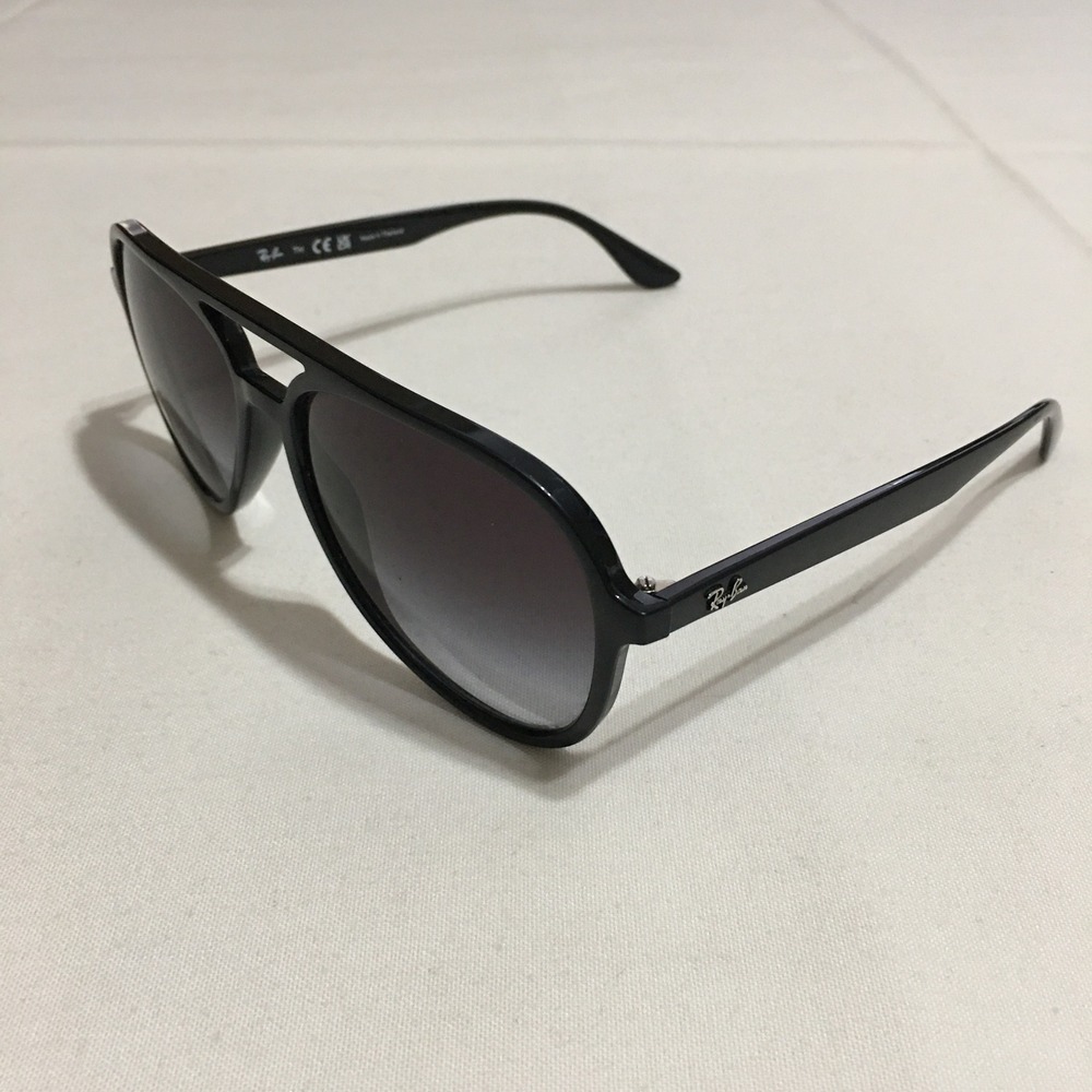 Ray-Ban RB4376 Sunglasses 57-16-145 Black Gray Gradient Tinted Aviator 601/8G